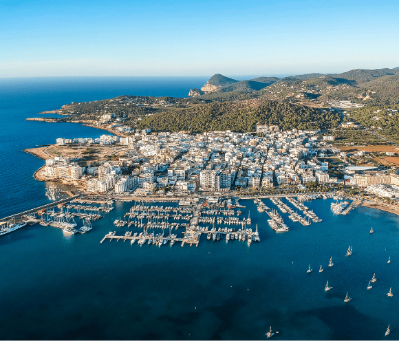 Embarque en Puerto de San Antonio o Cala Vadella