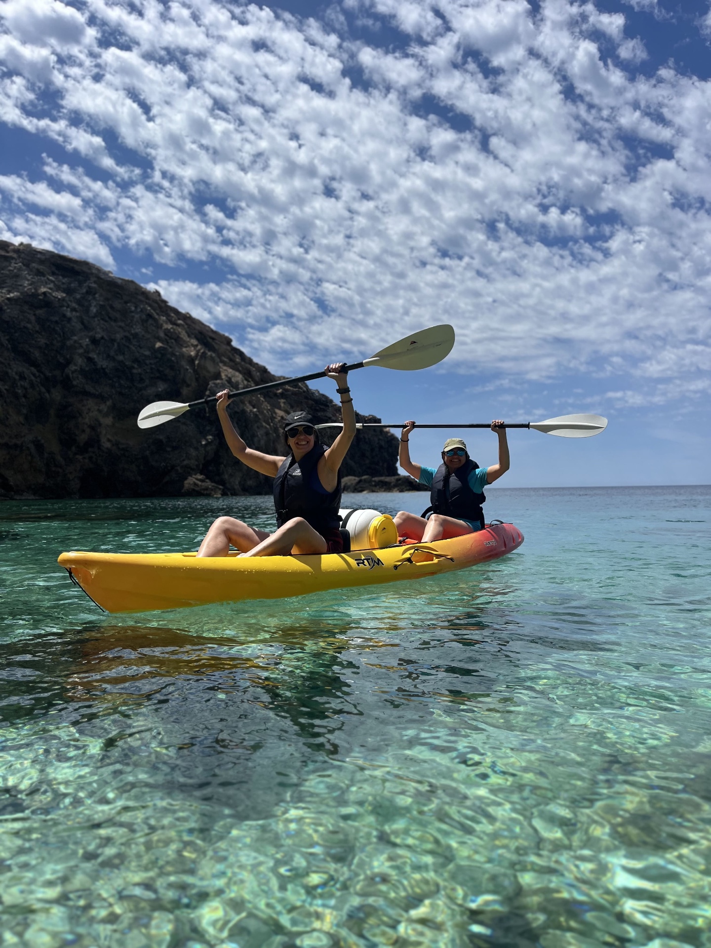 Kayak cave turquoise