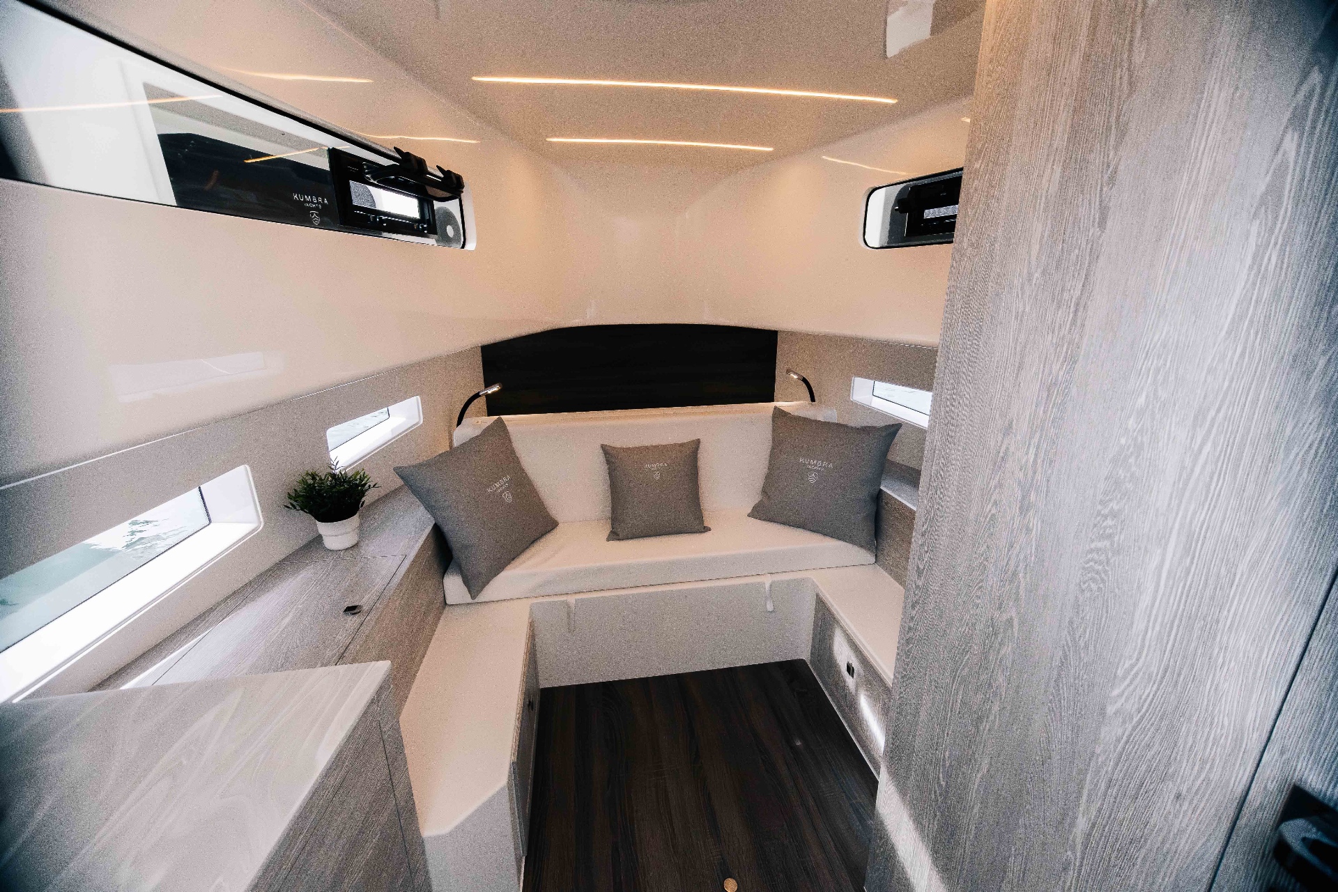 Interior completo cabina